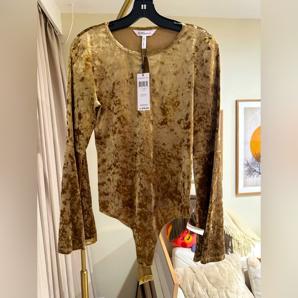 BCNG women top